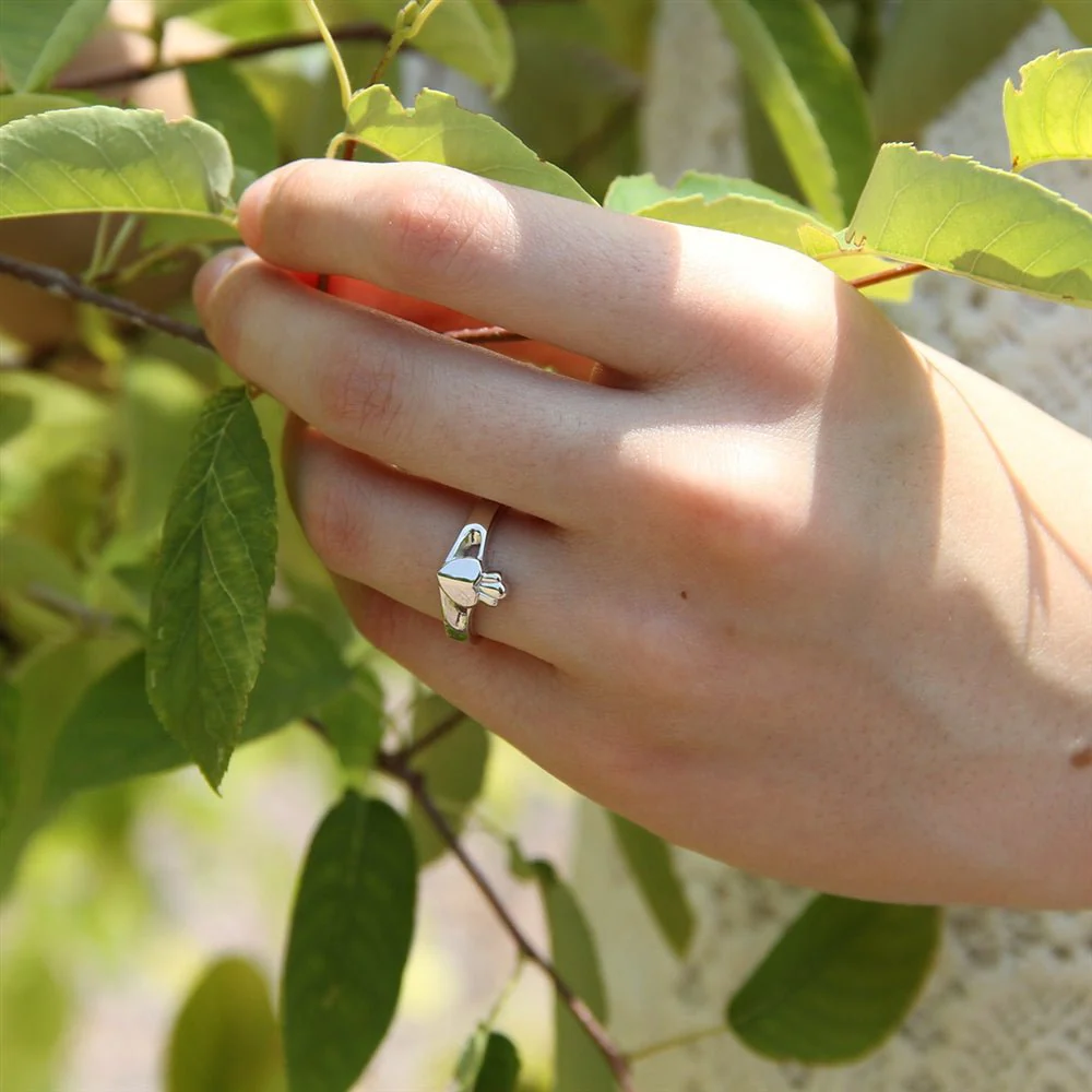 Ladies Silver Claddagh Ring ULS-6166 - Image 3